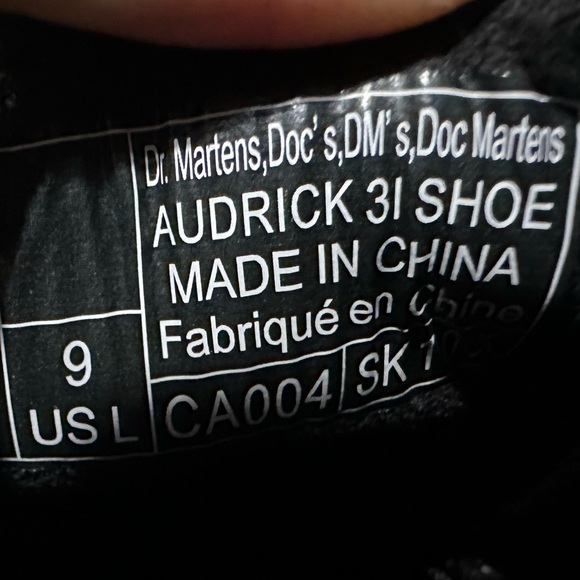 BRAND NEW: Dr. Martens - Picture 17 of 17